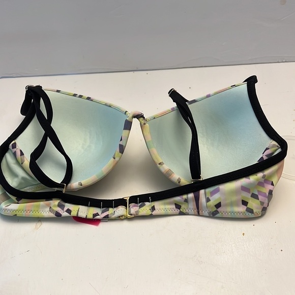 Victoria’s Secret Padded Bikini Top size 34C Adjustable straps - Picture 5 of 10